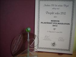 Hervis Plzeňský půlmaraton 2012 - ocenění Nejlepší sportovní akce podporovaná Nadací 700 let města Plzně
